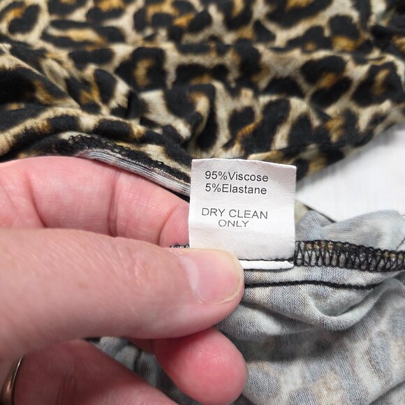Bailey / 44 Medium Classic Animal Print Scrunched 3/4 Sleeve Lightweight Tee - Picture 10 of 10